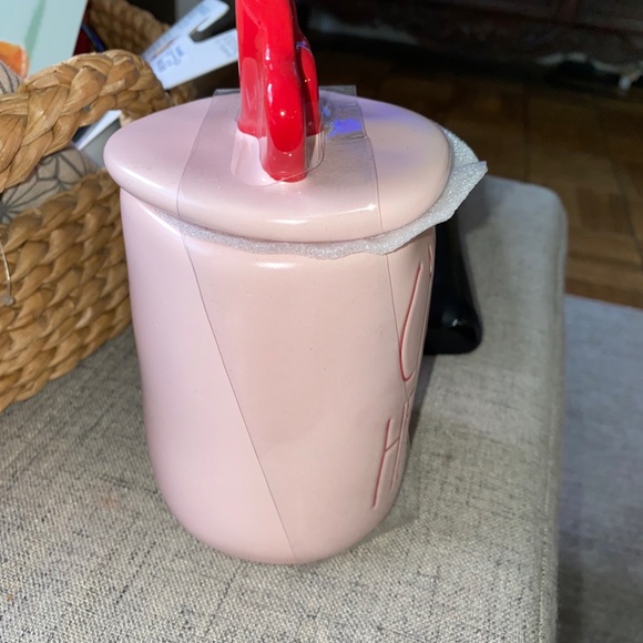 Rae Dunn candy heart mug with topper - Picture 6 of 6